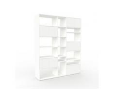 Bibliotheksregal Weiß - Individuelles Regal für Bibliothek: Türen in Weiß - 190 x 233 x 47 cm, konfigurierbar