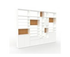 Bibliotheksregal Weiß - Modernes Regal für Bibliothek: Schubladen in Weiß & Türen in Weiß - 303 x 233 x 35 cm, konfigurierbar
