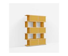 Individualisierbares Bücherregal aus Spanplatte in Gelb. Moderne Designer-Möbel nach Maß.