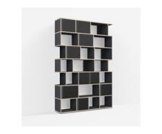 Individualisierbares Bücherregal aus Massivholz in Schwarz. Moderne Designer-Möbel nach Maß.