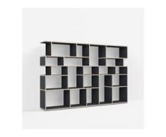 Individualisierbares Bücherregal aus Massivholz in Schwarz. Moderne Designer-Möbel nach Maß.