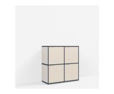 Konfigurierbare Kommode mit Türen. Aus Spanplatte in Beige.