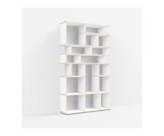Individualisierbares Bücherregal aus Massivholz in Weiß. Moderne Designer-Möbel nach Maß.