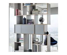 Individualisierbares Bücherregal aus Multiplexplatte in Grau. Moderne Designer-Möbel nach Maß.