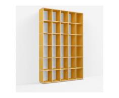 Individualisierbares Bücherregal aus Spanplatte in Gelb. Moderne Designer-Möbel nach Maß.