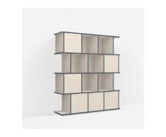 Individualisierbares Bücherregal aus Spanplatte in Beige. Moderne Designer-Möbel nach Maß.