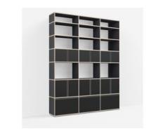 Individualisierbares Bücherregal aus Massivholz in Schwarz. Moderne Designer-Möbel nach Maß.
