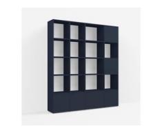 Individualisierbares Bücherregal aus Spanplatte in Blau. Moderne Designer-Möbel nach Maß.