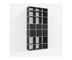 Individualisierbares Bücherregal aus Massivholz in Schwarz. Moderne Designer-Möbel nach Maß.