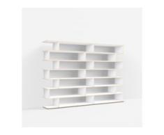 Individualisierbares Bücherregal aus Massivholz in Weiß. Moderne Designer-Möbel nach Maß.