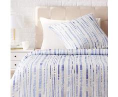AmazonBasics - Bettwäsche-Set, Satin - 140 x 200 cm / 65 x 65 cm x 1, Strukturierte Streifen Eisblau