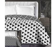 DecoKing 86636 Tagesdecke 220 x 240 cm schwarz weiß Bettüberwurf zweiseitig pflegeleicht geometrisches Muster Black White Hypnosis Collection Triangles