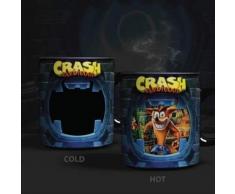 Paladone Crash Bandicoot Thermoeffekt Tasse Crash Bandicoot schwarz, Bedruckt, aus 100% Keramik, Fassungsvermögen ca. 315 ml.