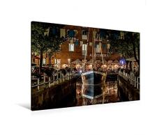 Calvendo Premium Textil-Leinwand 120 cm x 80 cm Quer, der Ewer Margareta, typisches Frachtschiff der Niederelbe im Fleth der Hansestadt Buxtehude | Wandbild. bei Nacht von Roger Steen Orte Orte