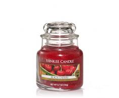 Yankee Candle kleine Duftkerze im Glas, Black Cherry, Brenndauer bis zu 30 Stunden