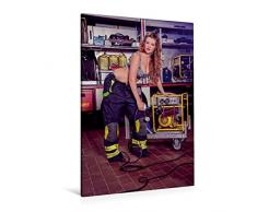 Calvendo Premium Textil-Leinwand 80 cm x 120 cm hoch, Sexy Feuerwehrfrau | Wandbild, Bild auf Keilrahmen, Fertigbild auf echter Leinwand, Leinwanddruck Menschen Menschen