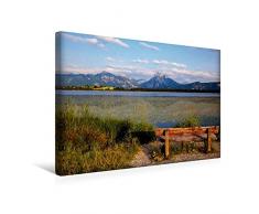 Calvendo Premium Textil-Leinwand 45 cm x 30 cm quer, Bitte Platz nehmen | Wandbild, Bild auf Keilrahmen, Fertigbild auf echter Leinwand, Leinwanddruck: Bank am Hopfensee Orte Orte