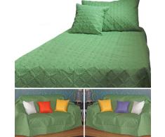 Homescapes Elegante Tagesdecke Ultrasonic, Bettüberwurf 240 x 250 cm mit hochwertiger Prägung, Sofaüberwurf Plaid grün