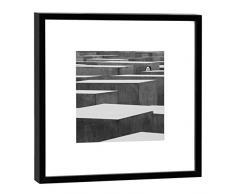 COGNOSCO Fotografie im Holzrahmen: Holocaust Mahnmal Fotodruck-Format 27 x 27 cm-Rahmenfarbe schwarz-Hochwertiges Wandbild, Geschenkidee oder Souvenir aus Berlin, Holz, Weiß, Rahmen