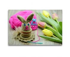 Premium Textil-Leinwand 120 x 80 cm Quer-Format Niedlicher Osterhase als Eierbecher mit Häkelgarn und Strauß Tulpen | Wandbild, HD-Bild auf Keilrahmen, Fertigbild auf hochwertigem Vlies, Leinwanddruck von Anja Frost