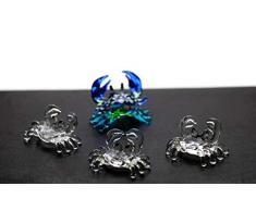 ChangThai Design Miniatur-Dekofiguren für Aquarium, mit blauen Krabben, Handschale, Glas, Puppenhaus, 4 Stück