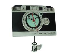 Allen Designs Wanduhr, Kunstharz, Vintage-Kamera, Pendel, 22 x 23 x 3,8 cm, Schwarz