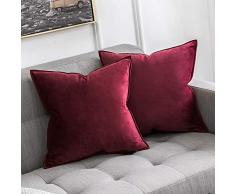 2 samtweiche Kissenbezüge von Miluee, dekoratives Kissenbezugsset aus festem Stoff, quadratisch, Kissen für Sofa, Schlafzimmer oder Auto 24x24 weinrot