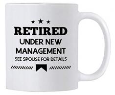 Casitika Lustige Kaffeetasse zum Ruhestand Kaffeetasse mit AufschriftRetired Under New Management, 325 ml Geschenkidee für Männer und Frauen.