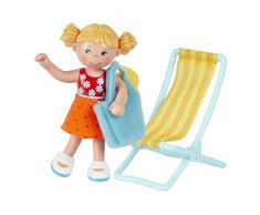 HABA 30474 - Little Friends – Tina, Minipuppe ab 3 Jahren, mit ausziehbarem Rock, Liegestuhl und Pappkulisse, strapazierfähige Biegepuppe aus Kunststoff für lange Spielfreude