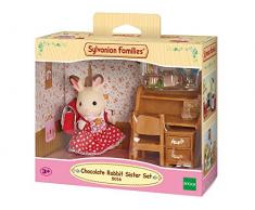 Sylvanian Families 5016 Schokoladenhasen Schwester mit Schreibtisch, Mehrfarbig