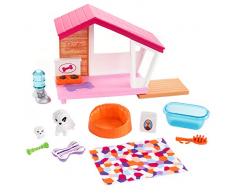 Barbie FXG34 - Möbel Spielset Hundehütte mit Hundemama und Welpe, Puppenzubehör Spielzeug ab 3 Jahren