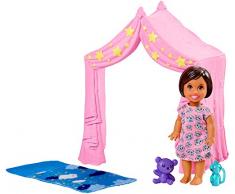 Barbie FXG97 - Skipper Babysitters Inc. Schlafenszeit-Spielset, mit Kleinkind-Puppe, Zelt und Schlafsack, Spielzeug ab 3 Jahren