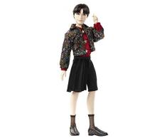 Mattel GKC99 - BTS Prestige Fashion Puppe J-Hope, K-Pop Merch Spielzeug zum Sammeln
