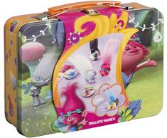 Trolls Bastel-Set Magnete – zum Selber Verzieren mit Stickern und Troll-Haaren, in tollem Metall-Koffer mit Trolls-Motiv